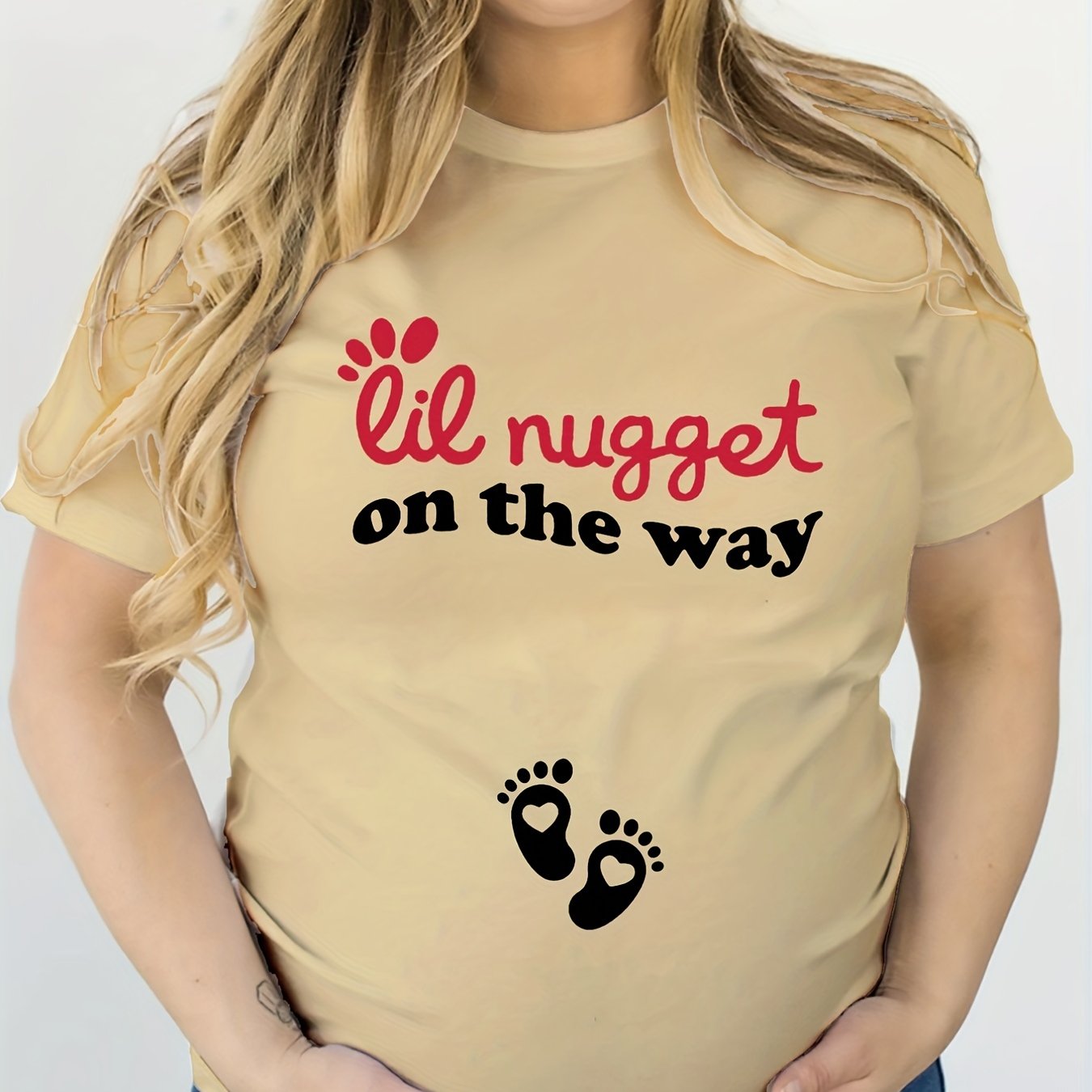 Cute and Comfy Lil Nugget Maternity T-Shirt - Short Sleeve Pregnancy Top for Casual Wear