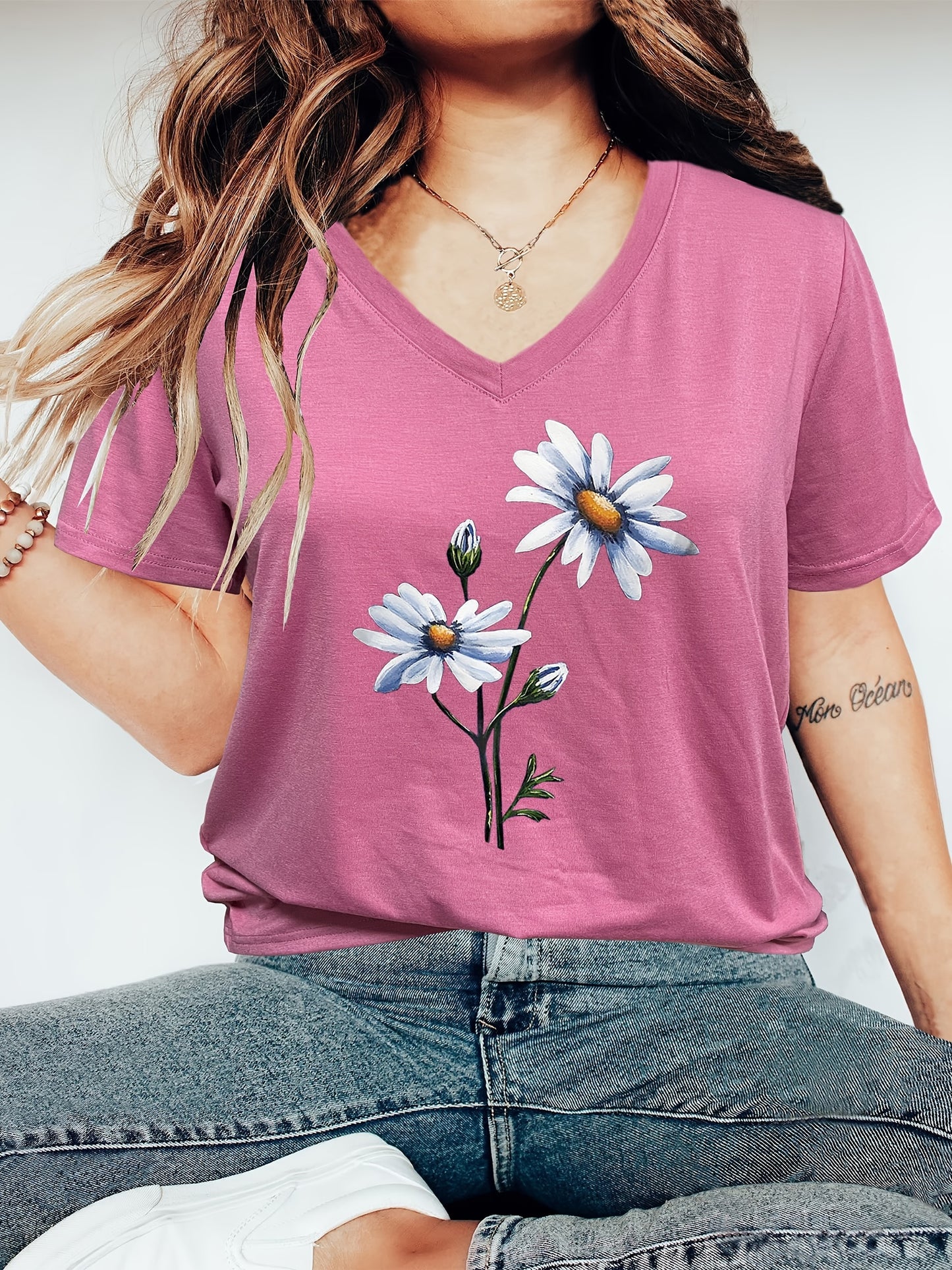 Plus Size Women's Floral Print V Neck Short Sleeve Graphic Tee Casual T-shirt