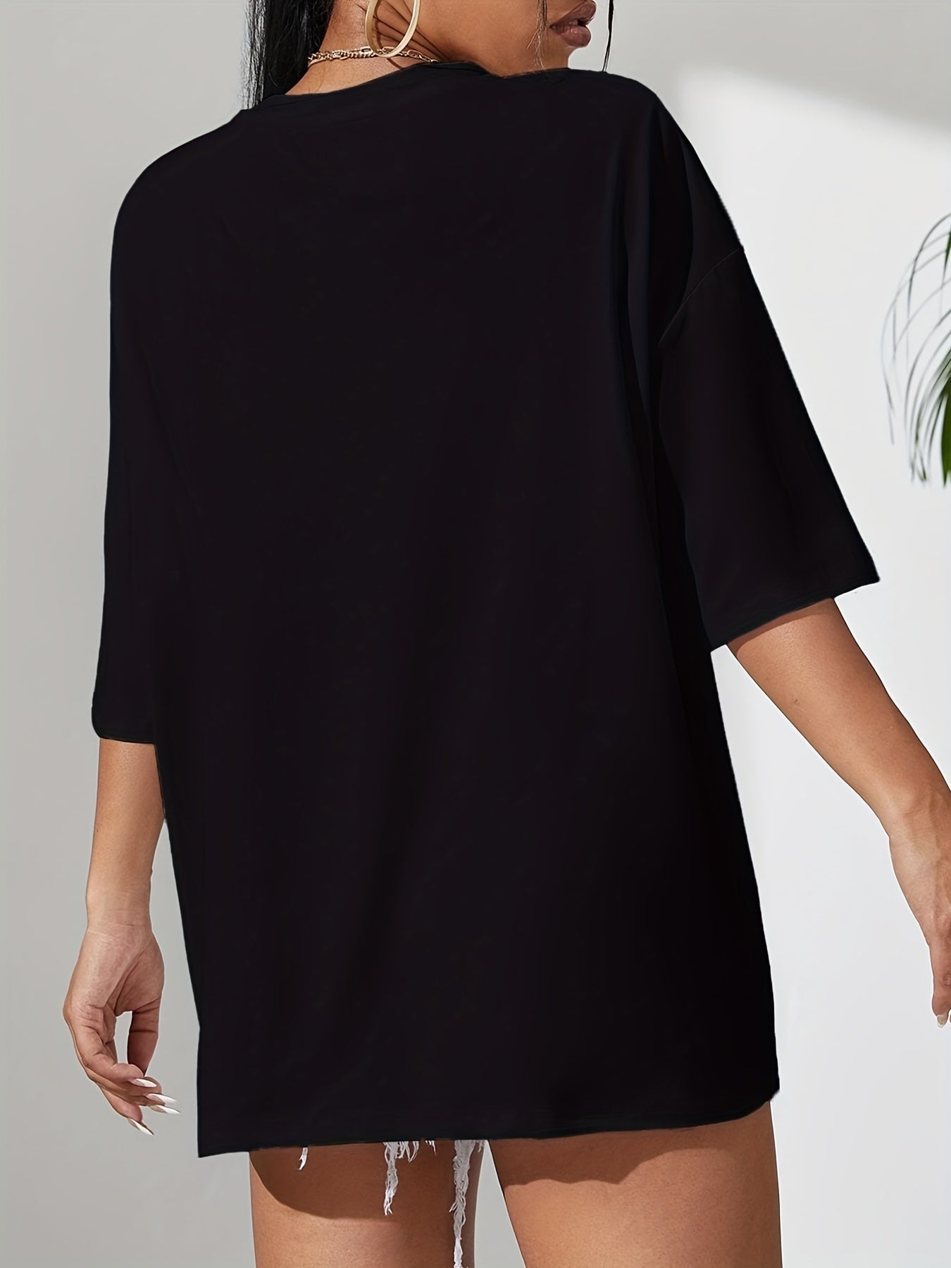 Classical Print Oversized T-Shirt, Crew Neck Casual Top For Summer & Spring, Women's Clothing