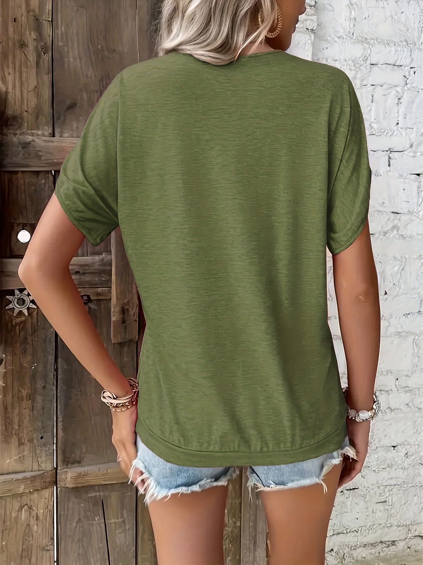 Lece Elegant Stitching V Neck T-shirt - Stylish Short Sleeve Tee for Spring & Summer, Perfect for Womens Vacation and Everyday Wear, Comfortable and Fashionable Clothing