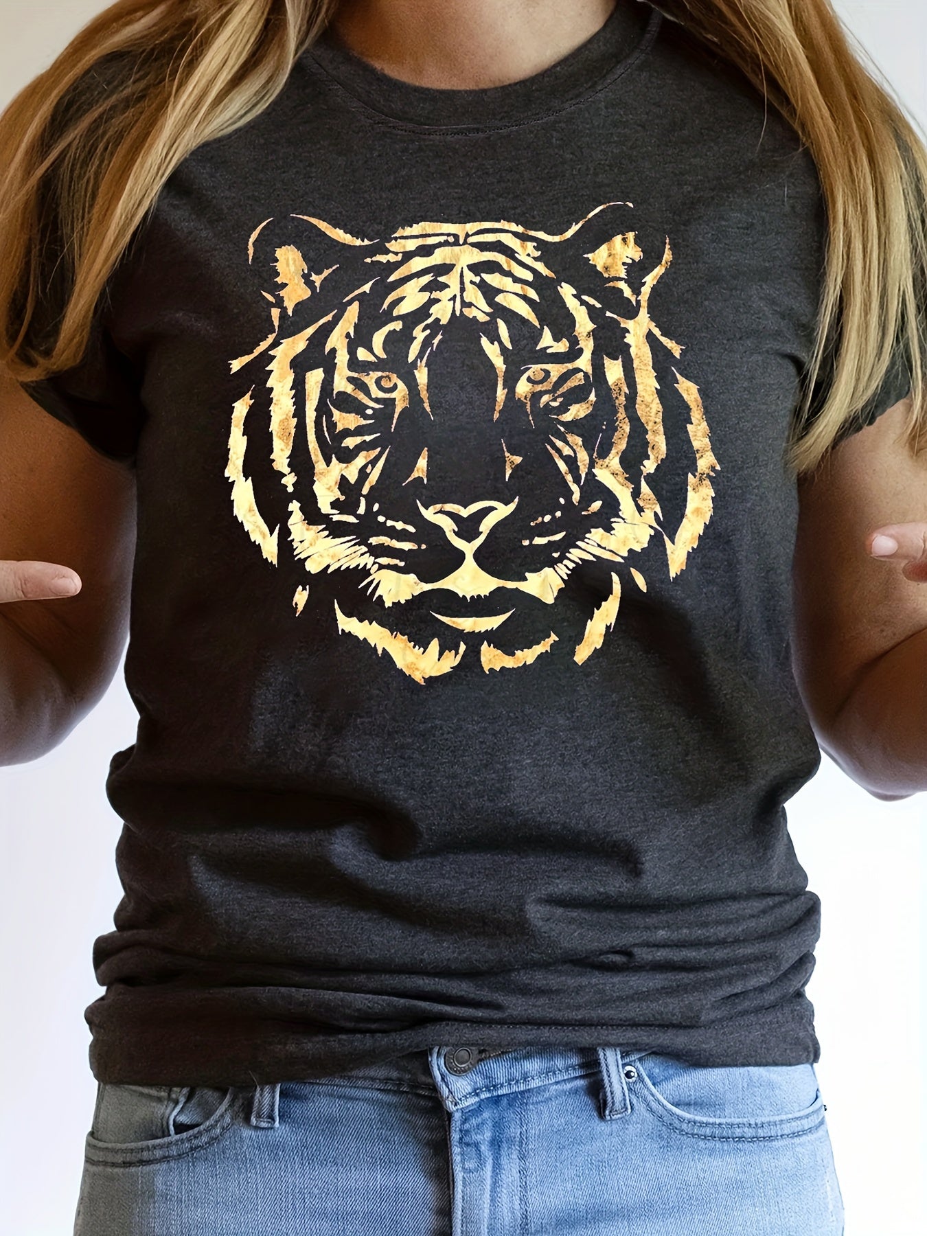 Vibrant Tiger Print Crew Neck T-Shirt - Soft, Breathable, Short Sleeve Top for Spring & Summer - Women's Casual Clothing for Everyday Wear, Relaxed Fit, Perfect for Outdoor Activities
