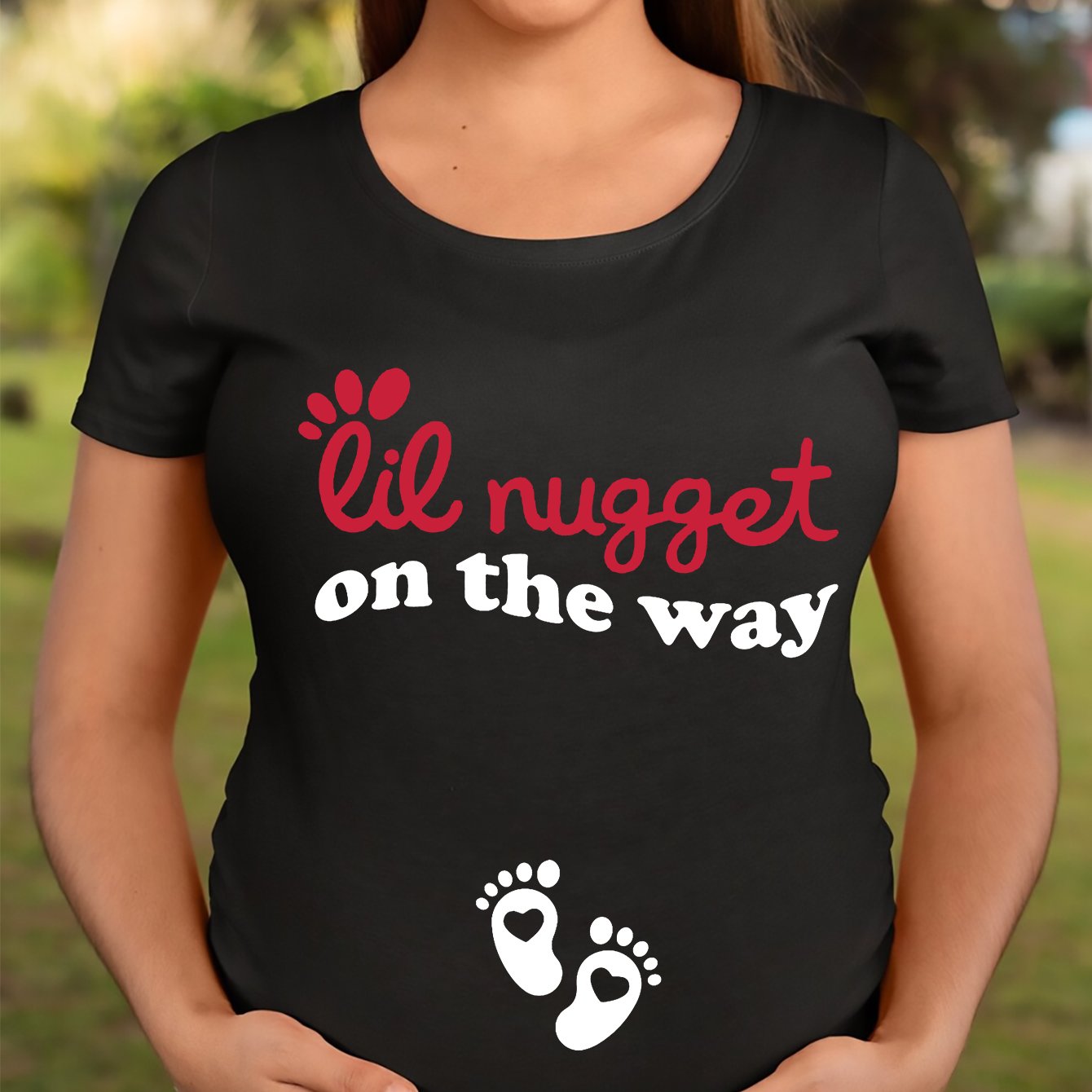 Cute and Comfy Lil Nugget Maternity T-Shirt - Short Sleeve Pregnancy Top for Casual Wear
