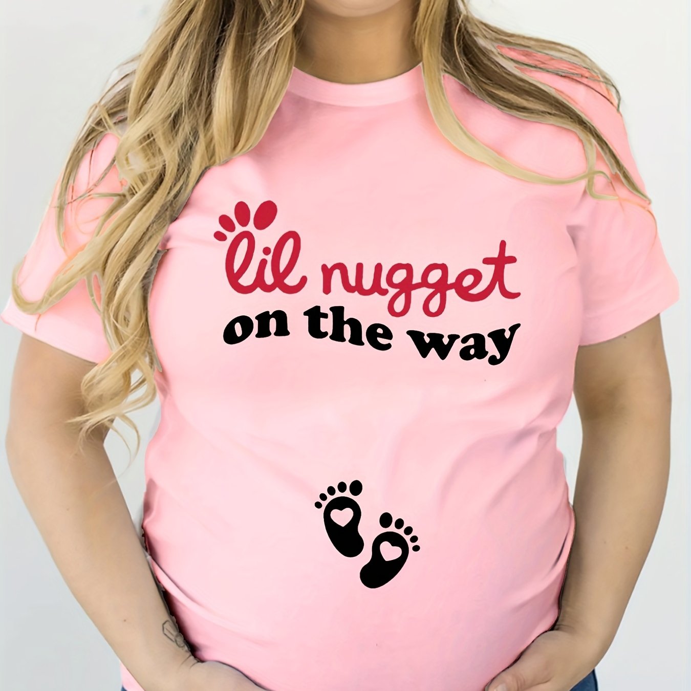 Cute and Comfy Lil Nugget Maternity T-Shirt - Short Sleeve Pregnancy Top for Casual Wear