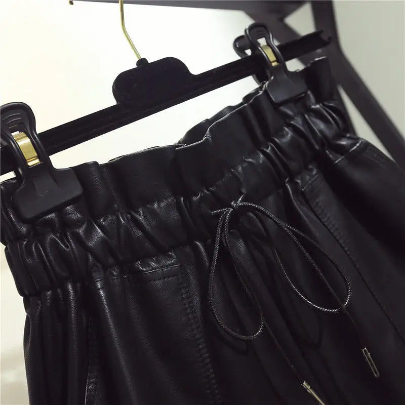 New High Waist Laced Up Shorts Flower Bud Wide Leg Leather Shorts Autumn Winter Korean Loose High Street Black Sexy Women Shorts