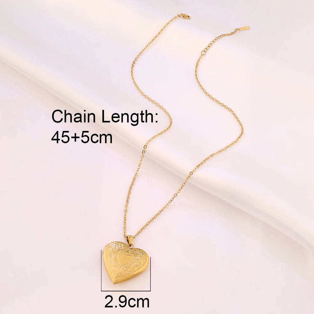 Stainless Steel Open Heart Photo Frame Pendant Necklace for Family Couple Gift Heart Photo Picture Locket Chain Necklace Jewelry