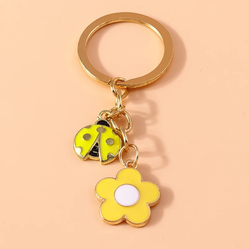 Cute Enamel Bee Keychain Flower Key Rings Pendants for Car Key Holder Women Girls Handbag Accessories Handmade Jewelry Gift