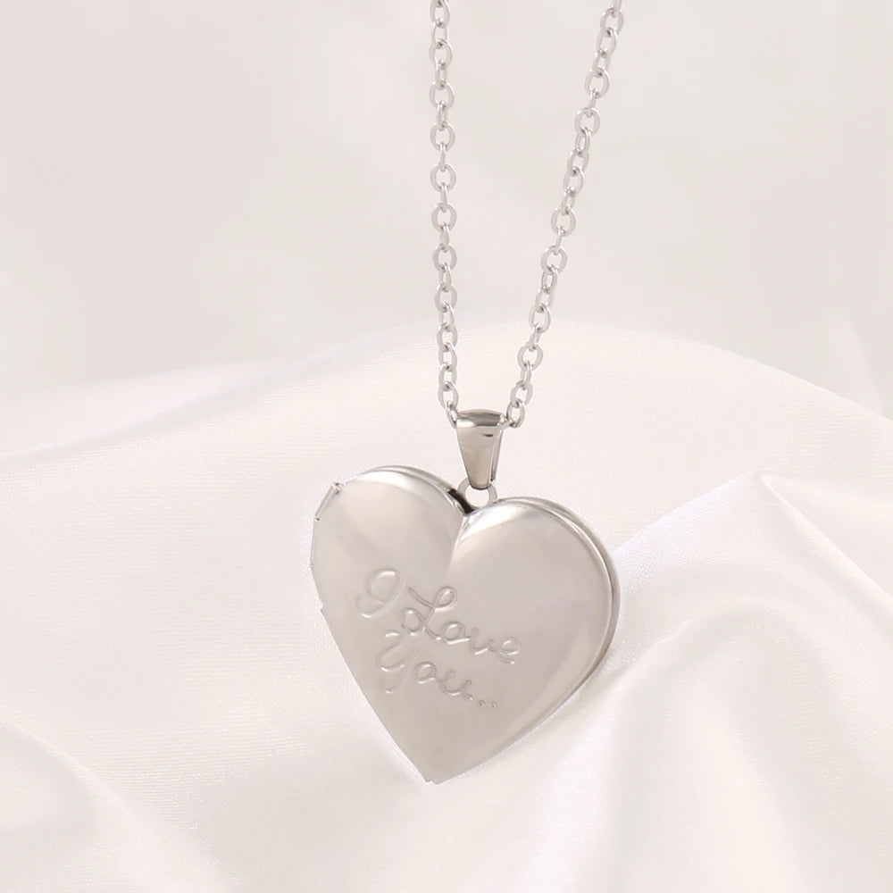 Stainless Steel Open Heart Photo Frame Pendant Necklace for Family Couple Gift Heart Photo Picture Locket Chain Necklace Jewelry
