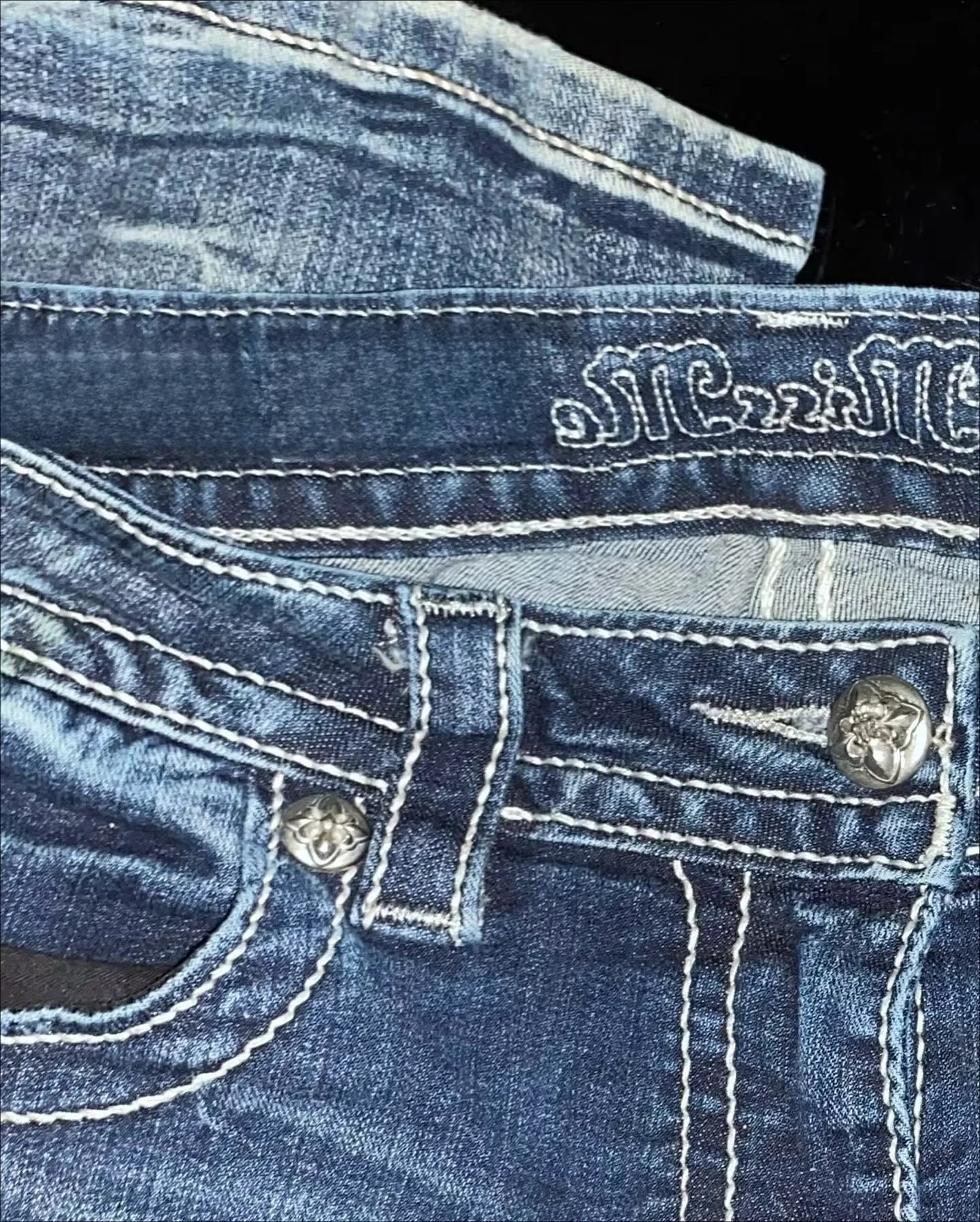 American Jeans Y2K Clothes Men Women Harajuku Retro Pockets Embroidered Buttons Baggy Blue Jeans High Waist Fashion Slim Pants