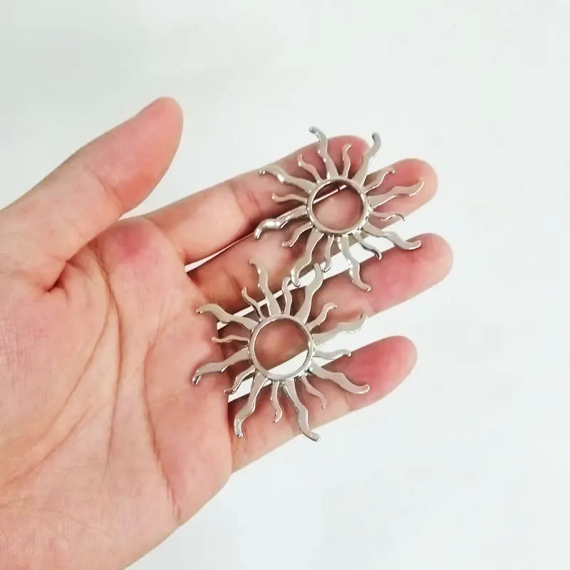1Pair Fashion Temperament Elegant Sun Flower Stud Earrings For Women Girls Versatile Stud Earrings Jewelry Accessories Gifts