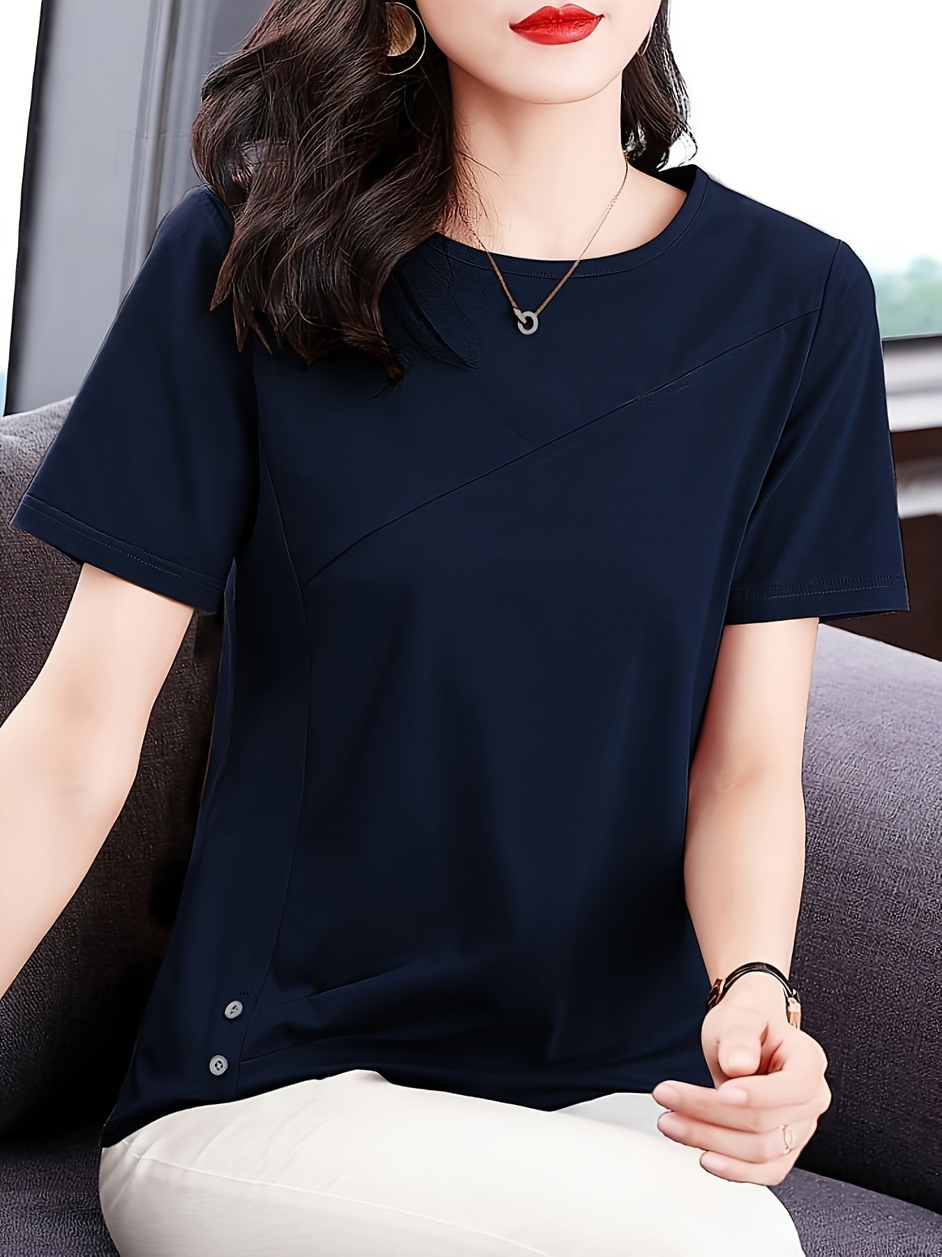 Versatile Crew Neck Solid Color Short Sleeve T-shirt - Soft Polyester Fabric, Classic Casual Style, Regular Length, No Elasticity, No Printing, Suitable for All Seasons - Womens Essential Wardrobe Staple