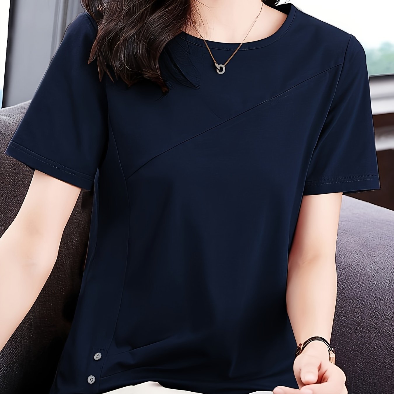 Versatile Crew Neck Solid Color Short Sleeve T-shirt - Soft Polyester Fabric, Classic Casual Style, Regular Length, No Elasticity, No Printing, Suitable for All Seasons - Womens Essential Wardrobe Staple