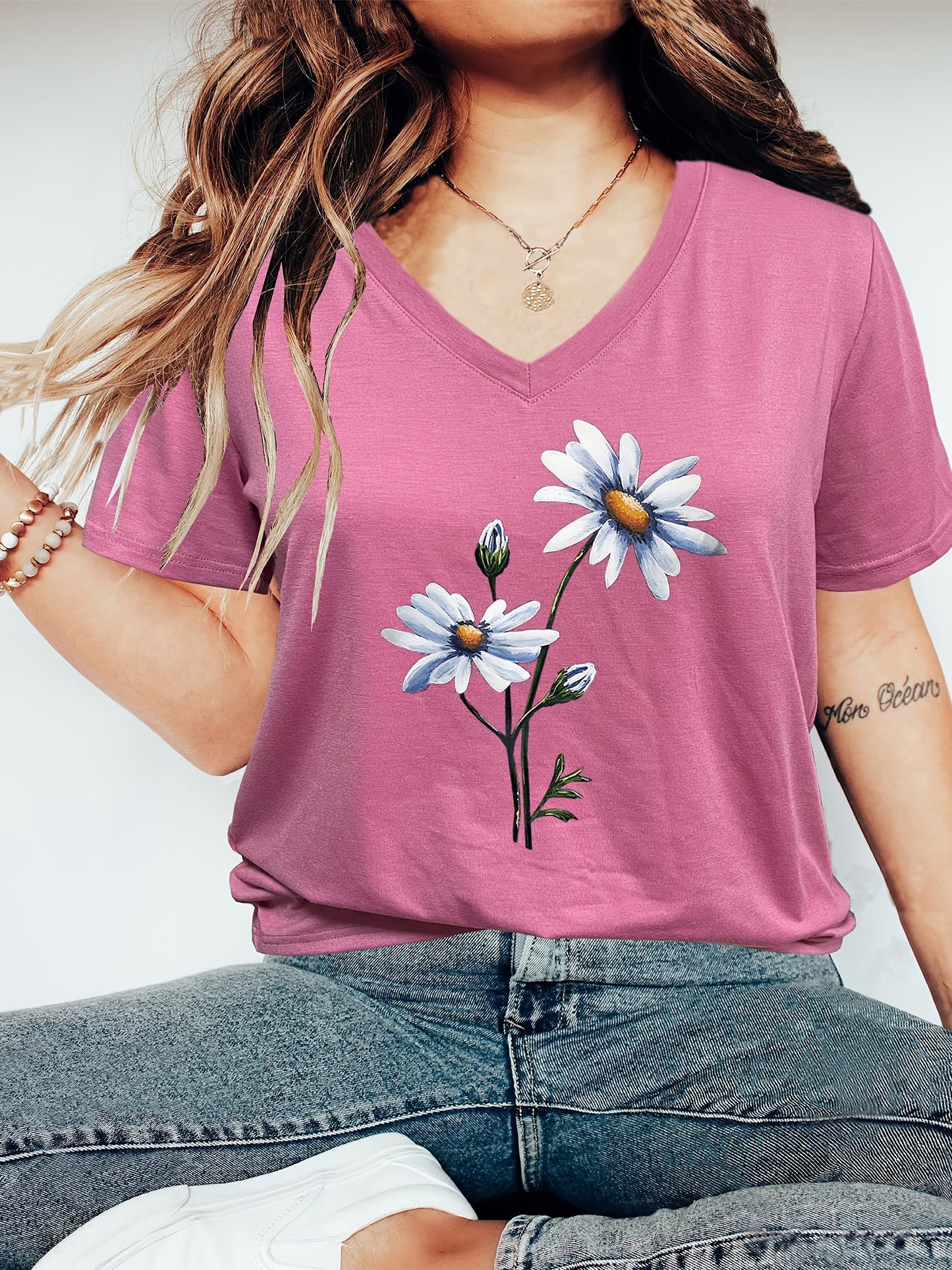 Plus Size Women's Floral Print V Neck Short Sleeve Graphic Tee Casual T-shirt