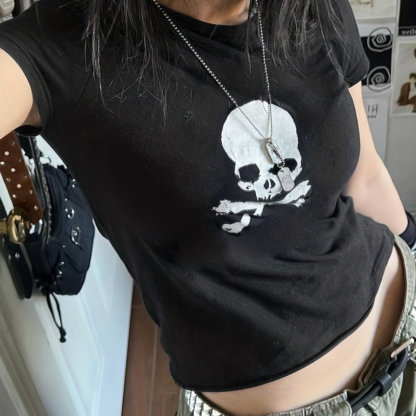 Skull Print Crop T-Shirt, Casual Crew Neck Short Sleeve T-Shirt For Spring & Summer, Women's Clothing For Y2K/Grunge Style