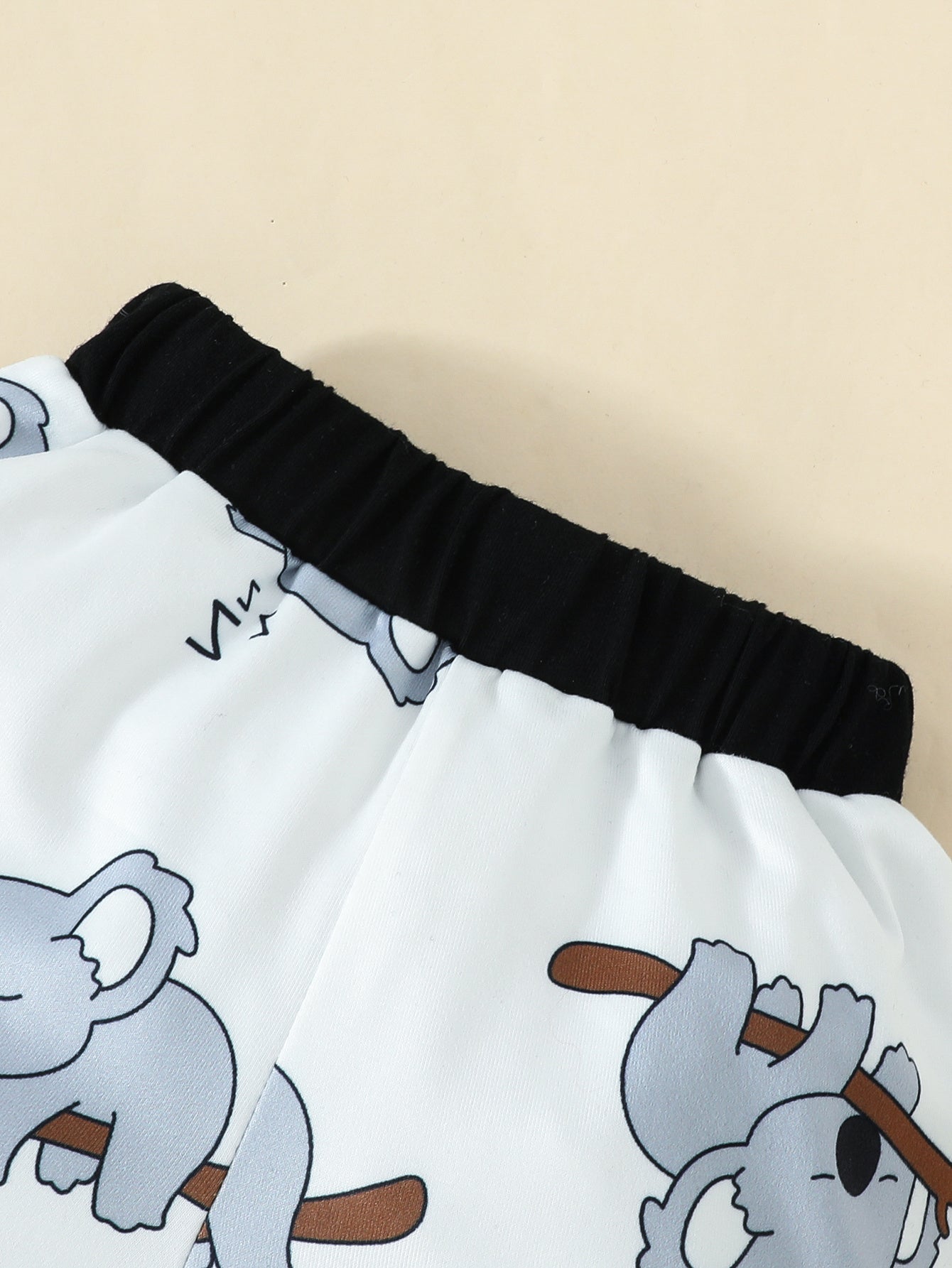1 Set Baby Boy's Preppy Style Cartoon Sleeping Koala Print Outfit, Cotton Blend Hooded Romper with Applique Detail & Casual Shorts, Medium Stretch Woven Fabric, Regular Fit for Spring Season, for Outdoor, Boy Baby Clothes, Pe