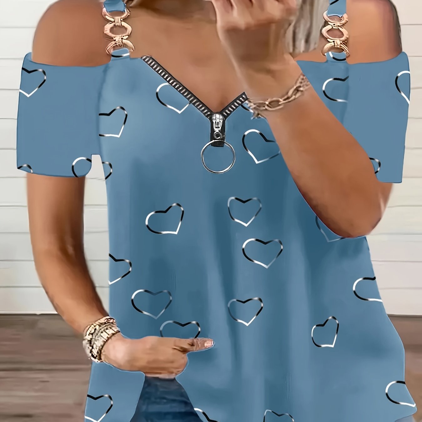 Cold Shoulder Heart Print T-Shirt, Casual Zipper Short Sleeve T-Shirt For Spring & Summer, Women's Clothing