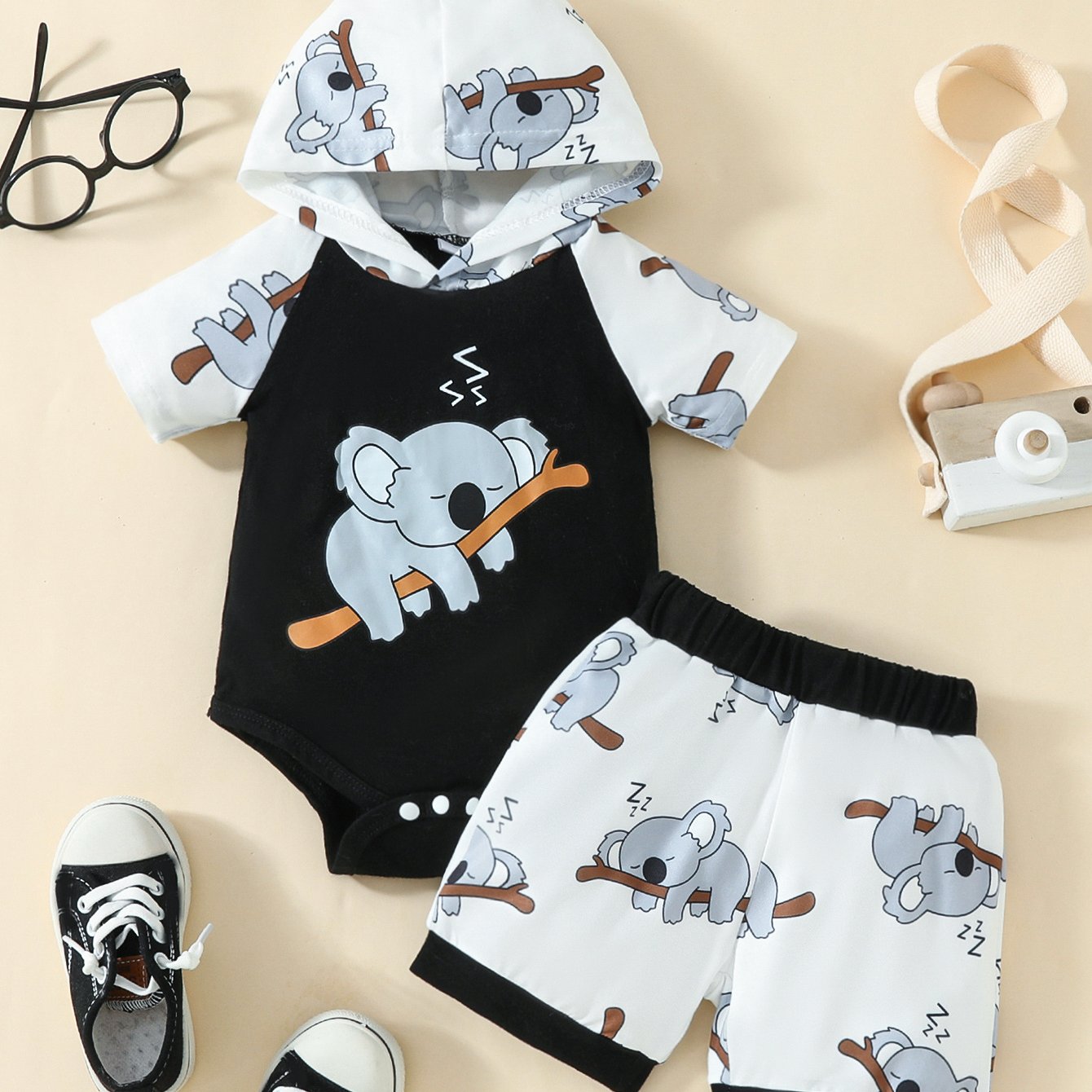 1 Set Baby Boy's Preppy Style Cartoon Sleeping Koala Print Outfit, Cotton Blend Hooded Romper with Applique Detail & Casual Shorts, Medium Stretch Woven Fabric, Regular Fit for Spring Season, for Outdoor, Boy Baby Clothes, Pe