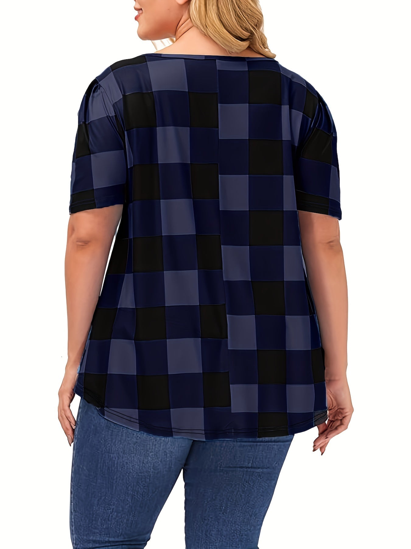 Women's Plus Size Blend T-Shirt - Short Sleeve, Round Neck, Loose Fit with Geometric Print