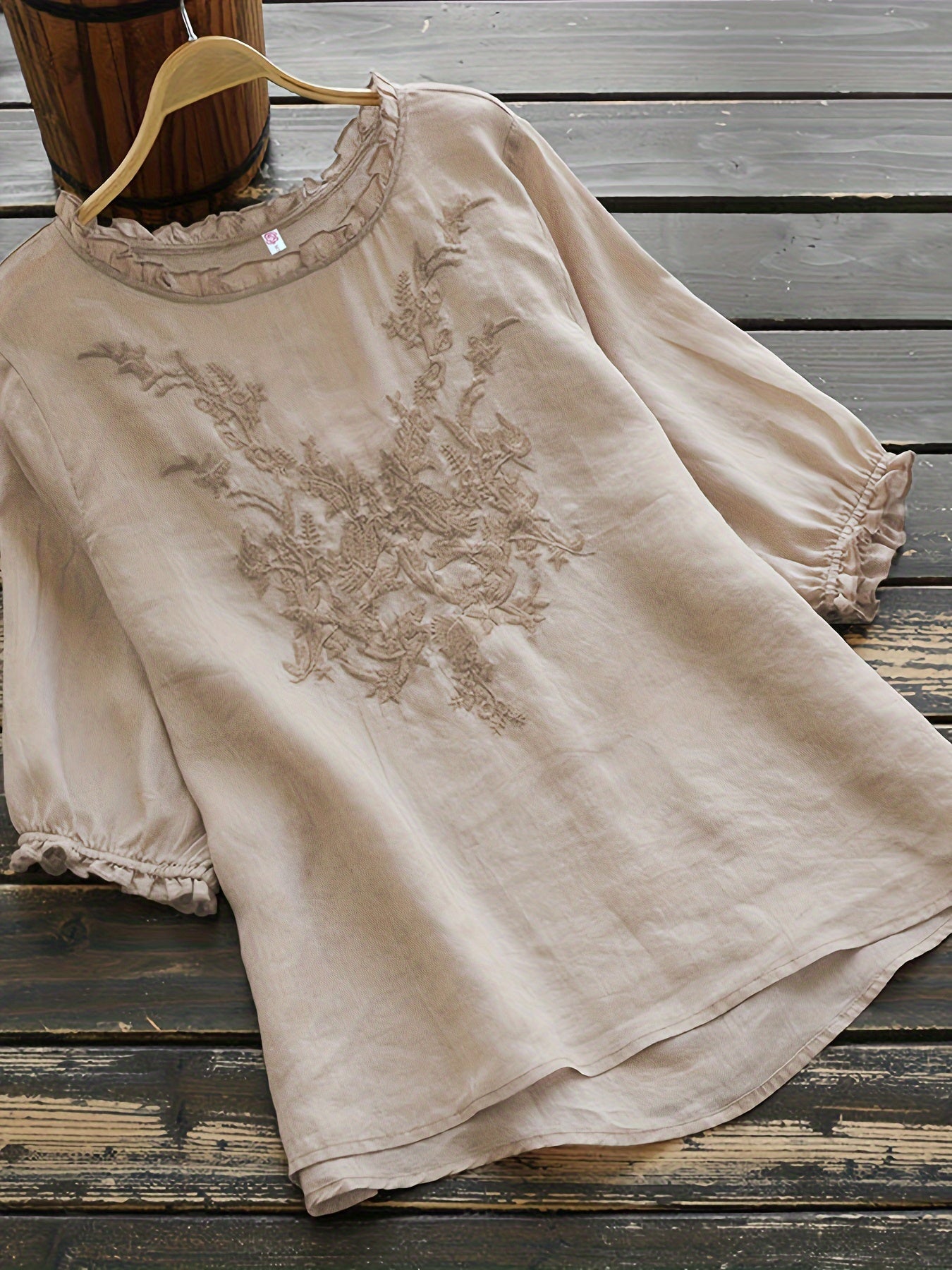 Solid Crew Neck Embroidered T-shirt, Vintage Half Sleeve T-shirt For Summer, Women's Clothing