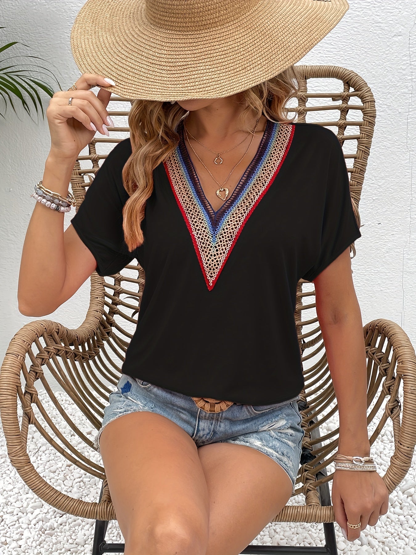 Lece Elegant Stitching V Neck T-shirt - Stylish Short Sleeve Tee for Spring & Summer, Perfect for Womens Vacation and Everyday Wear, Comfortable and Fashionable Clothing