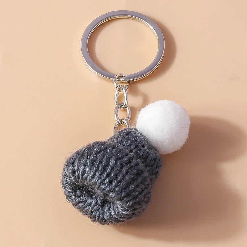 Pretty Handmade Knitted Love Heart Keychain Crocheted Flower Key Ring Pendants for Women Girls Handbag Decor DIY Jewelry Gifts