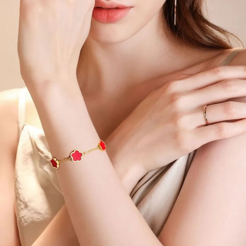 1Pc Fashion Titanium Steel Five Leaf Grass Plum Blossom Women's Bracelet, Elegant and Fashionable Jewelry