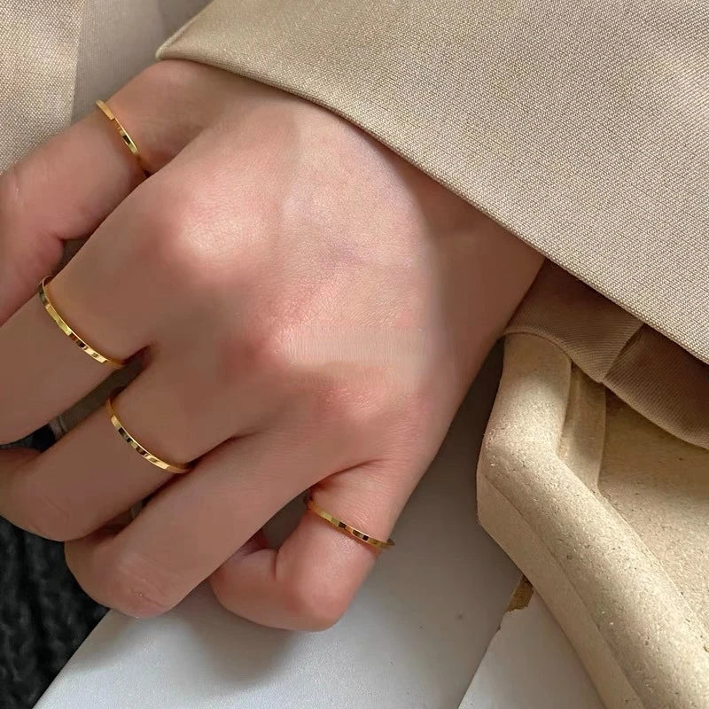 Gold Sliver Color Couple Ring for Women Mens 1MM Thin Fashion Classic Stainless Steel Simple Finger Rings Jewelry Birthday Gifts