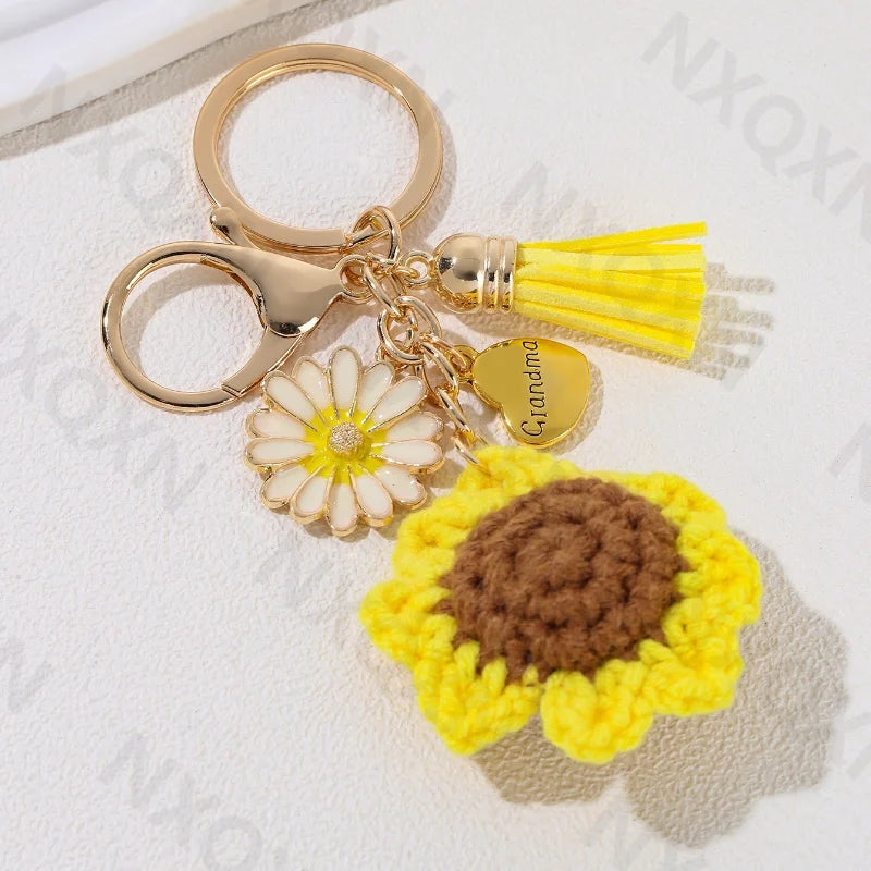 Cartoon Handmade Yarn Sunflower Heart Enamel Keychain Plant Flower Mom Key Ring For Women Mother's Day Gift Handmade Jewelry