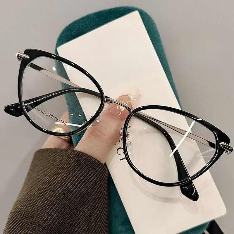 Unisex Outdoor Color Changing Myopia Glasses Fashion Cat Eye Near Sight Eyewear Finished Prescription Photochromic Sunglasses