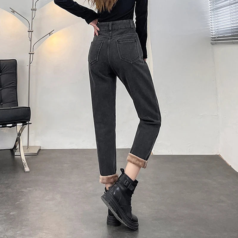 Winter Women's Warm Fleece Jeans High Waist Thick Straight Denim Harem Pants Plus Size Loose Trousers Lady High Waisted Jeans