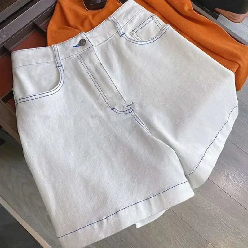 Streetwear High Waist White Denim Shorts Letter Print Button Y2k Jeans Pocket Wide Leg Trousers 2024 New Summer Women Clothing