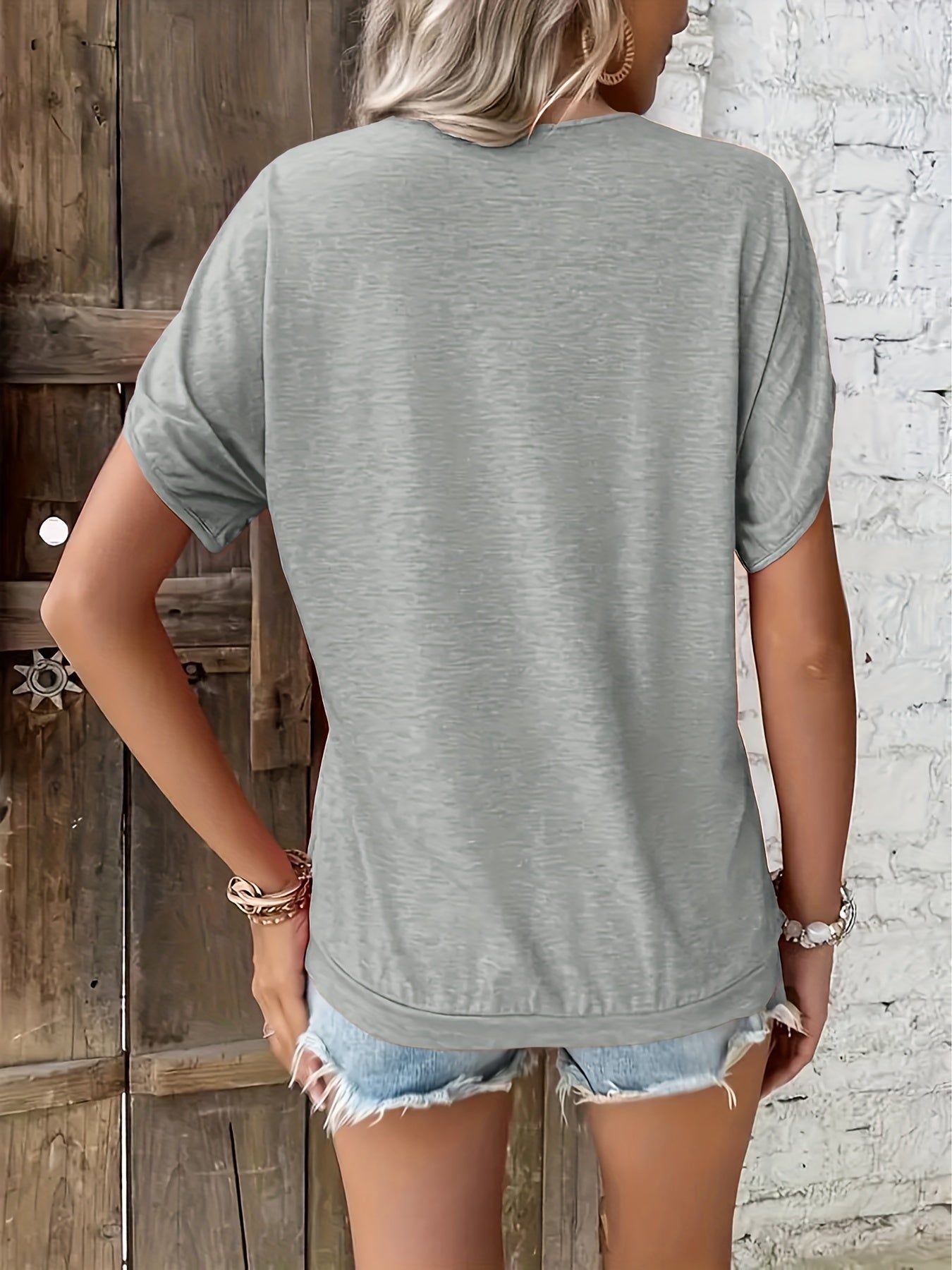 Lece Elegant Stitching V Neck T-shirt - Stylish Short Sleeve Tee for Spring & Summer, Perfect for Womens Vacation and Everyday Wear, Comfortable and Fashionable Clothing