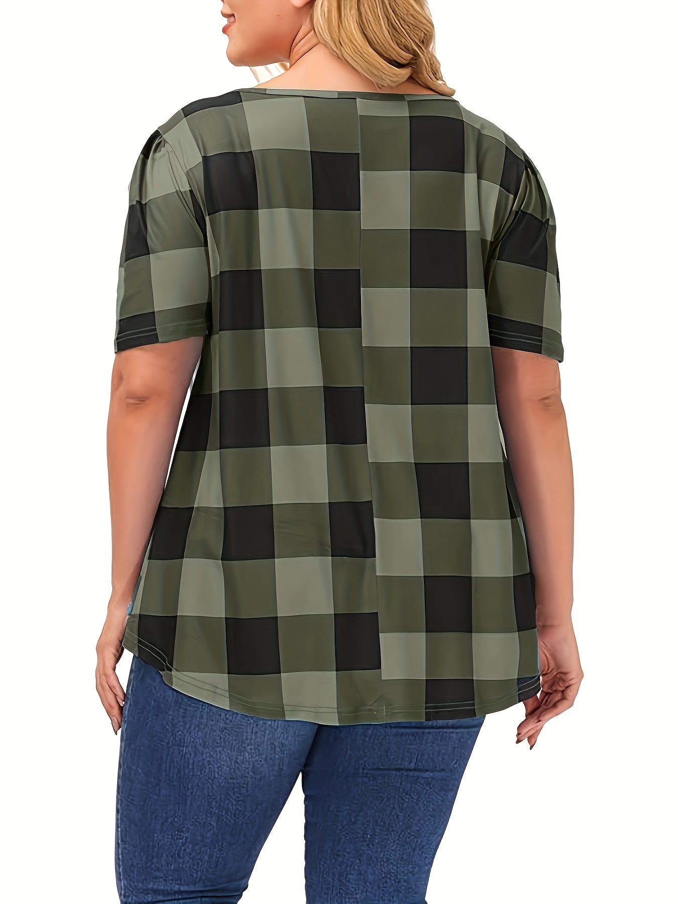 Women's Plus Size Blend T-Shirt - Short Sleeve, Round Neck, Loose Fit with Geometric Print