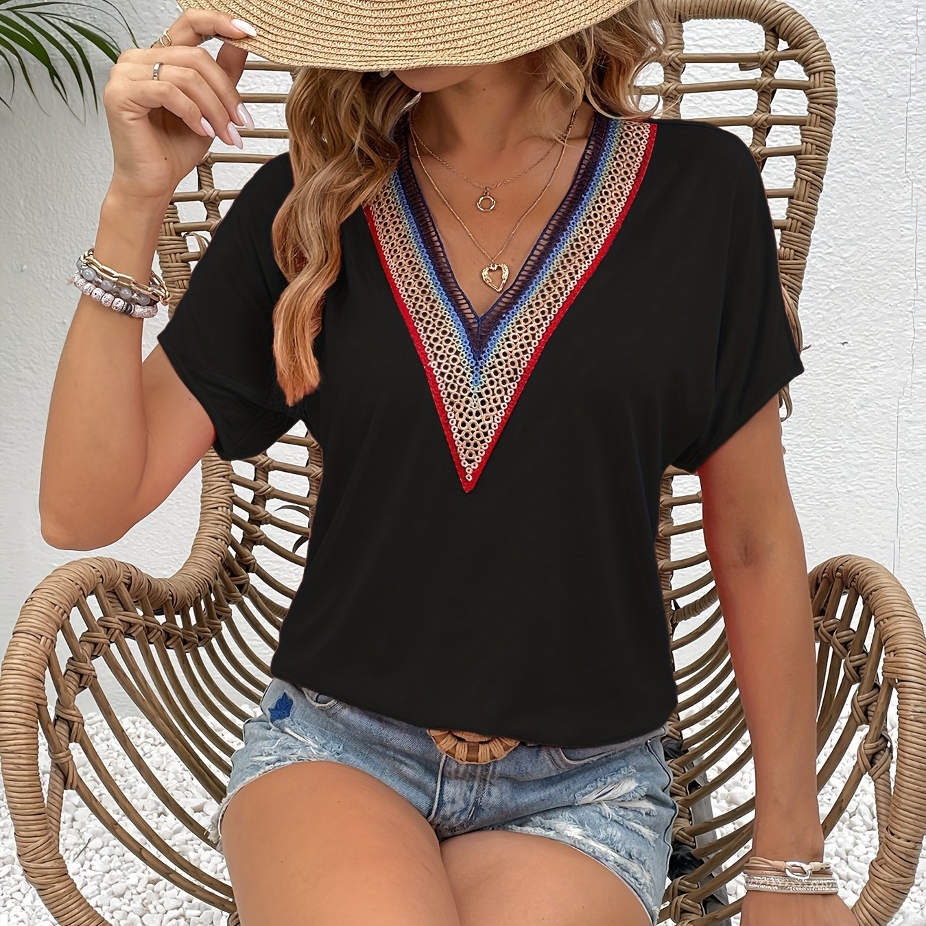 Lece Elegant Stitching V Neck T-shirt - Stylish Short Sleeve Tee for Spring & Summer, Perfect for Womens Vacation and Everyday Wear, Comfortable and Fashionable Clothing