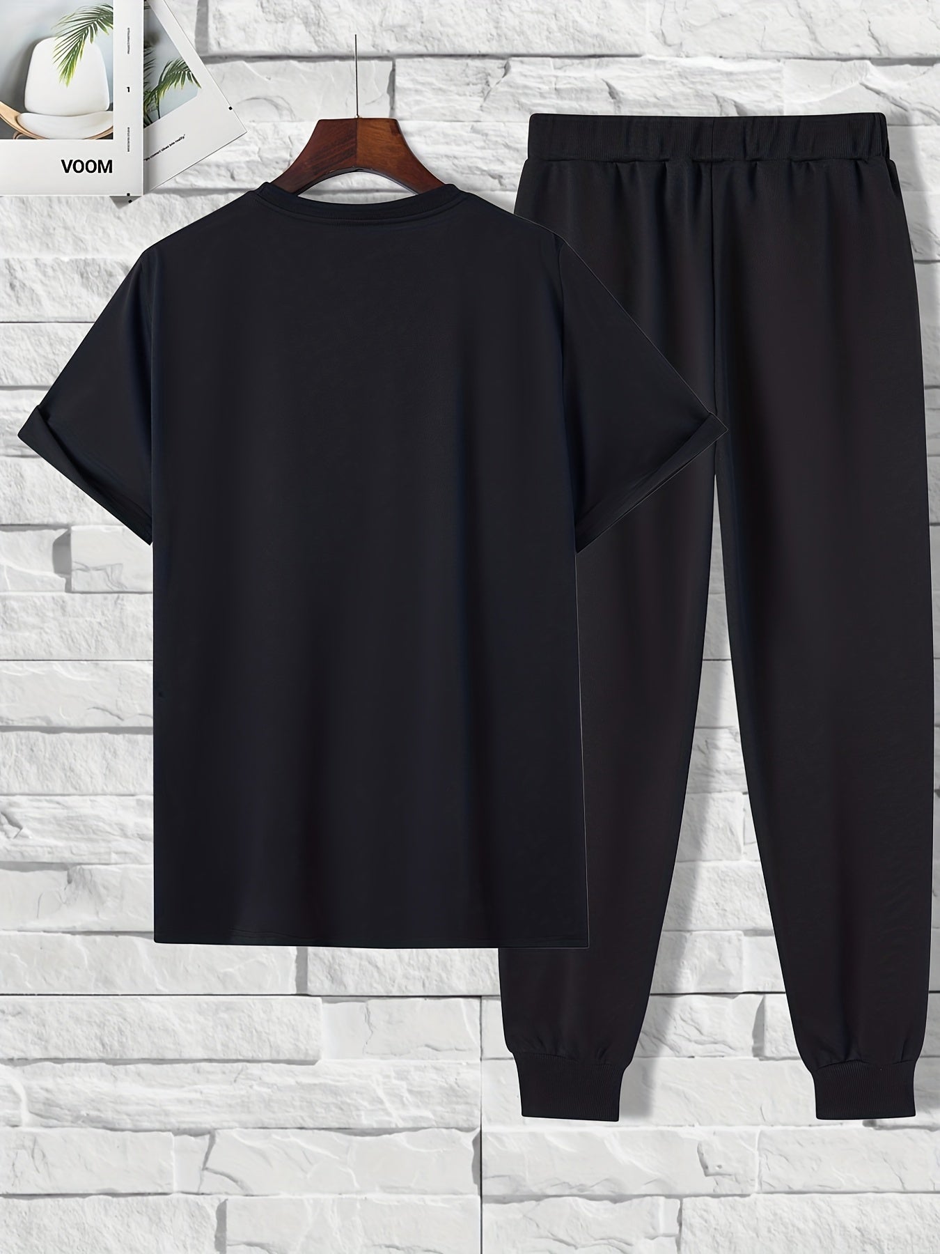 2 pieces Leaf Print Men's 2-Piece Set: Short Sleeve T-Shirt & Drawstring Trousers